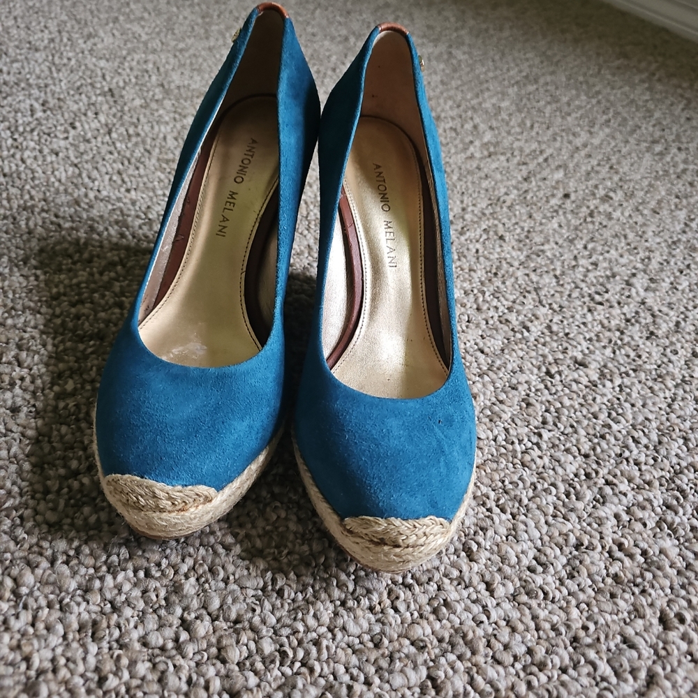 Antonio Melani Wedges, size 7,blue